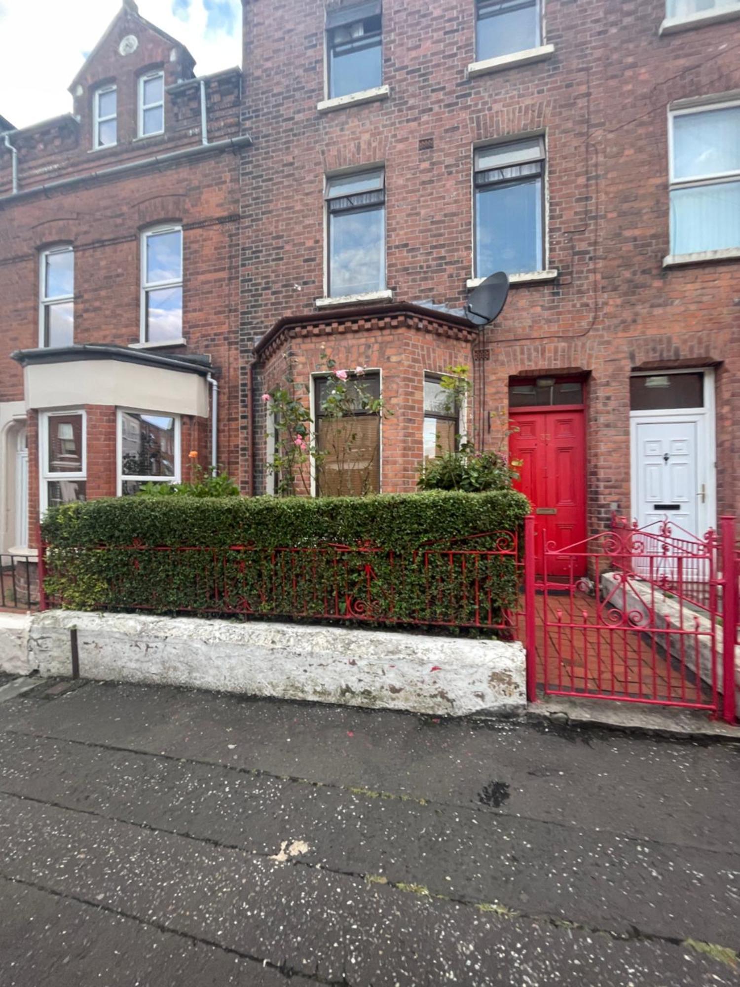 House In Antrim Road Otel Belfast Dış mekan fotoğraf
