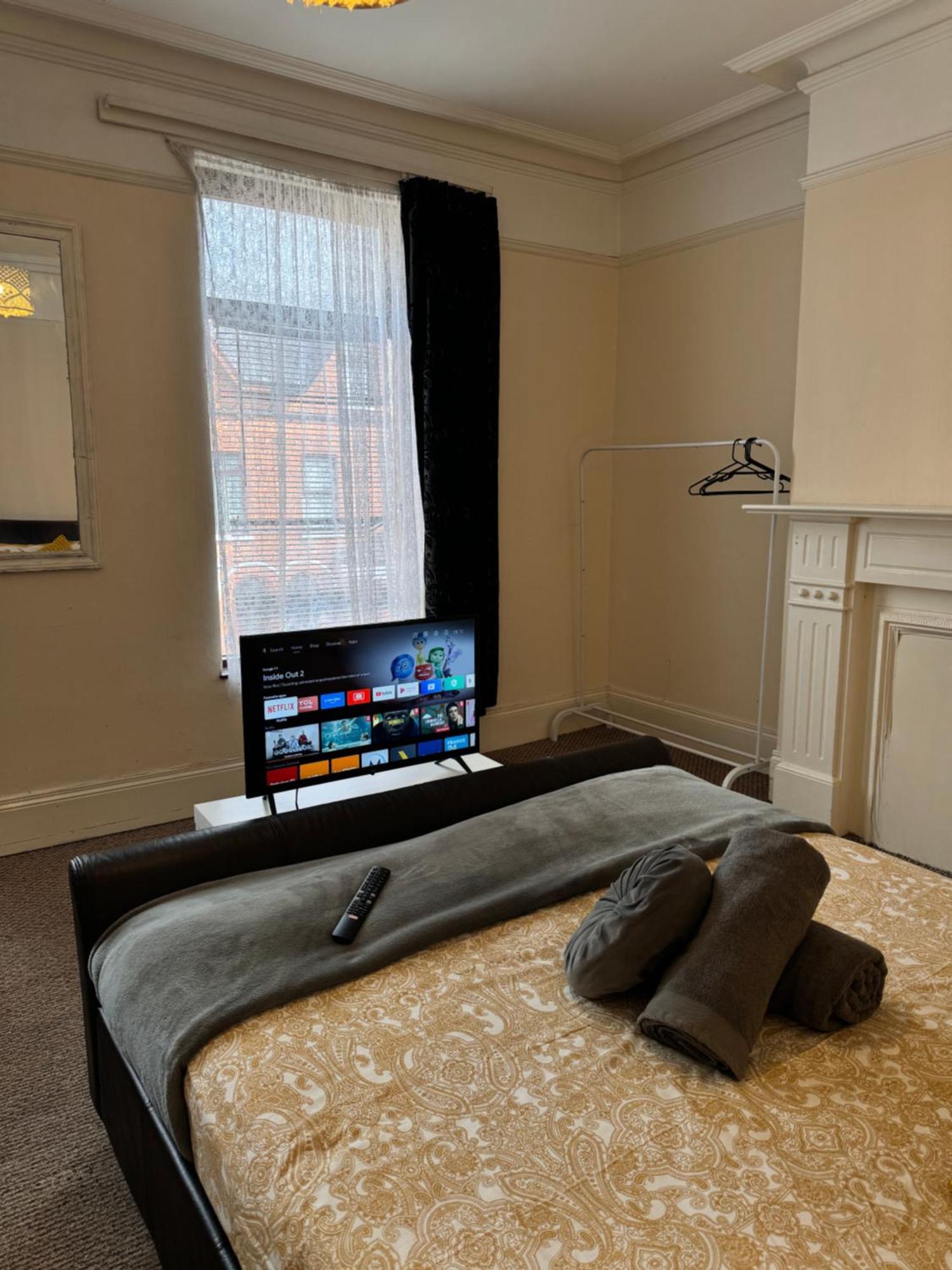House In Antrim Road Otel Belfast Dış mekan fotoğraf
